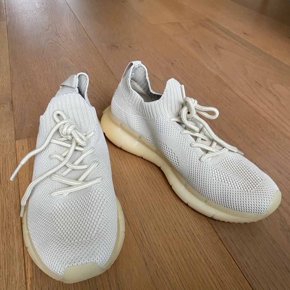 New Women's Athletic Shoes in Cream